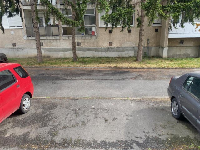 Kiadó téglalakás, albérlet, XV. kerületben, Lóvasút közben