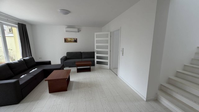 Kiadó téglalakás, albérlet, Baján 250 E Ft / hó, 3 szobás