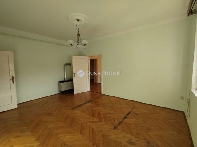 Eladó téglalakás, Szegeden 55 M Ft, 3 szobás