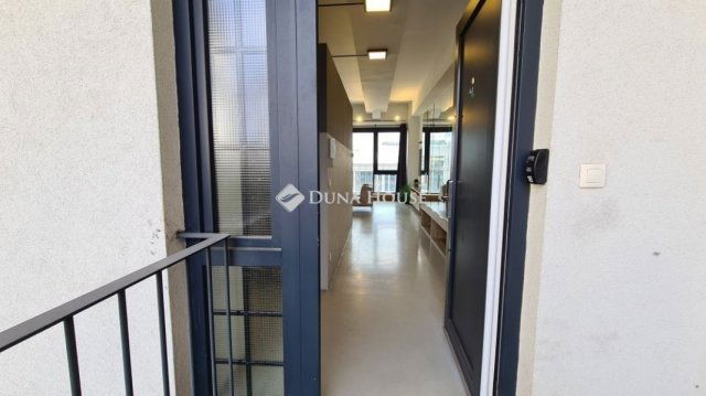 Eladó téglalakás, Budapesten, V. kerületben 218 M Ft, 2 szobás