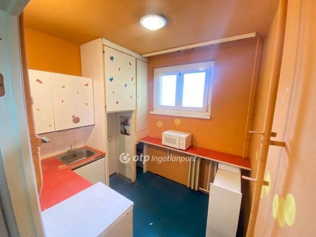 Eladó panellakás, Budapesten, X. kerületben 69.9 M Ft, 3 szobás