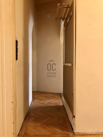 Eladó téglalakás, Budapesten, VII. kerületben 90 M Ft, 4 szobás