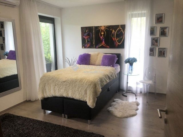 Eladó ikerház, Mogyoródon 194.95 M Ft, 4 szobás