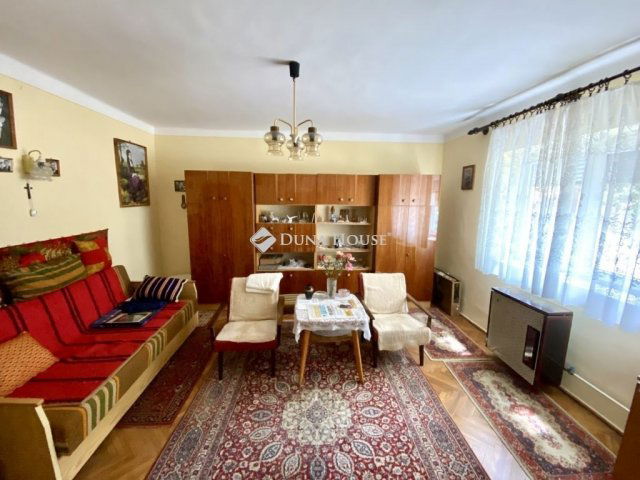 Eladó családi ház, Szegeden 44.99 M Ft, 4 szobás