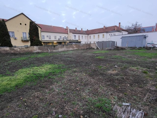 Eladó telek, Jászberényben 82.5 M Ft / költözzbe.hu