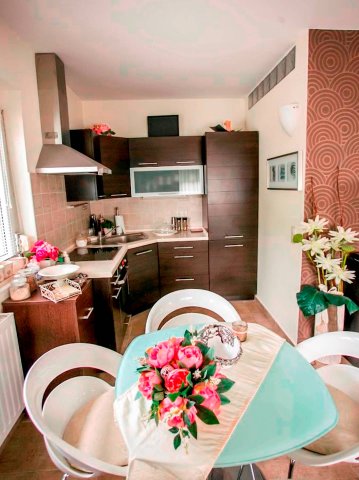 Eladó téglalakás, Keszthelyen 49.5 M Ft, 1 szobás