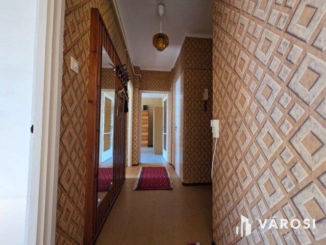 Eladó panellakás, Salgótarjánban 17.9 M Ft, 2 szobás
