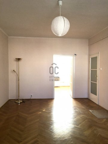 Eladó téglalakás, Cegléden 42.99 M Ft, 2 szobás