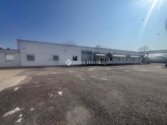 Eladó ipari ingatlan, Pécsett 420 M Ft / költözzbe.hu