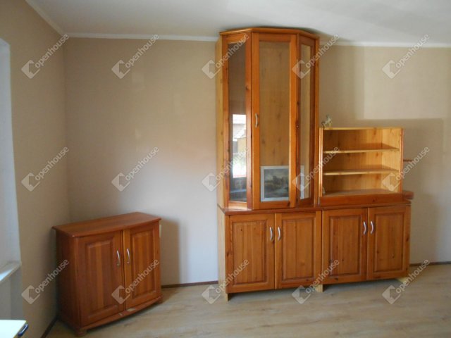 Eladó családi ház, Jászapátiban 11.5 M Ft, 3 szobás