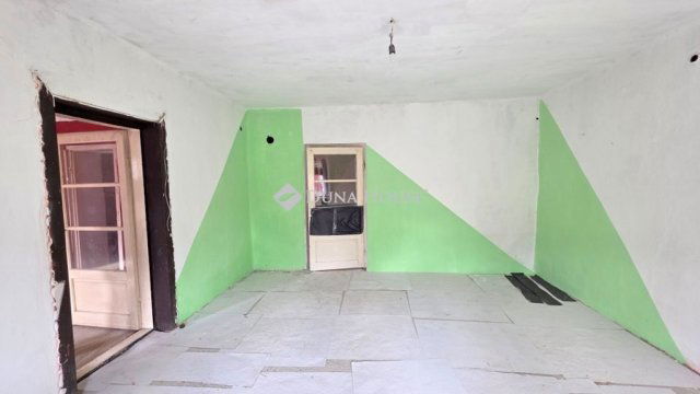 Eladó családi ház, Csanádapácán 6.5 M Ft, 3 szobás