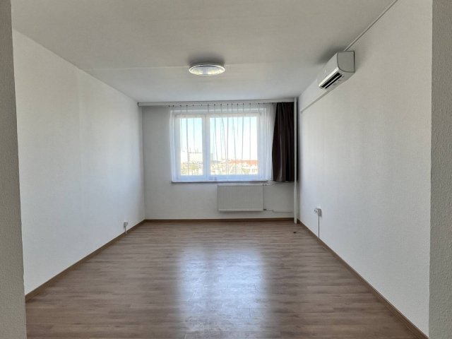 Kiadó panellakás, albérlet, Székesfehérvárott 210 E Ft / hó