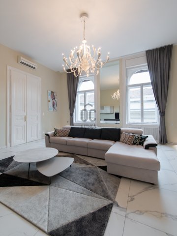 Kiadó téglalakás, albérlet, V. kerületben, Papnövelde utcában