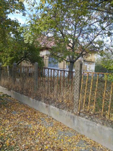 Eladó családi ház, Makádon 32.8 M Ft, 3+2 szobás