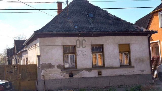 Eladó családi ház, Gencsapátiban 43.9 M Ft, 3 szobás