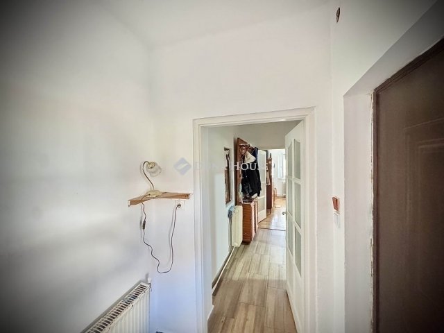 Eladó ikerház, Érden 69.9 M Ft, 2 szobás / költözzbe.hu