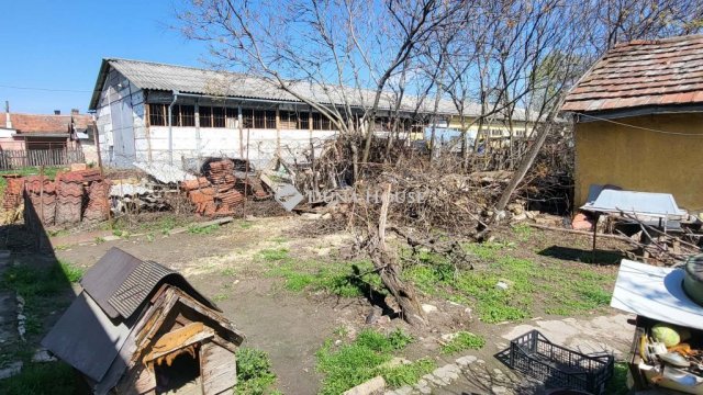 Eladó családi ház, Kecskeméten 39.9 M Ft, 2 szobás