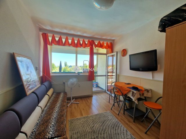 Kiadó téglalakás, albérlet, Keszthelyen 100 E Ft / hó, 1 szobás