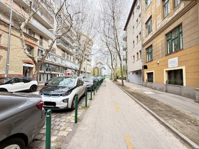 Eladó téglalakás, Budapesten, III. kerületben 87.9 M Ft