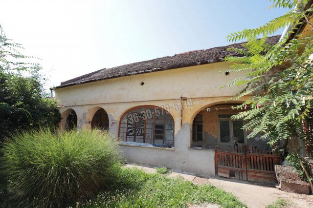 Eladó családi ház, Orosházán 39 M Ft, 6 szobás