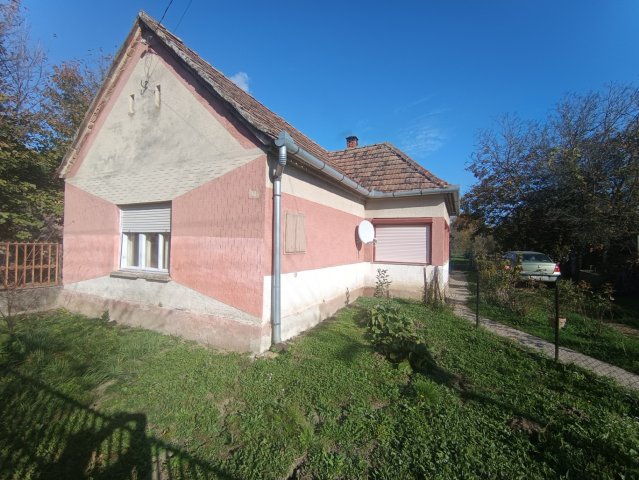 Eladó családi ház, Zádoron 18 M Ft, 3 szobás