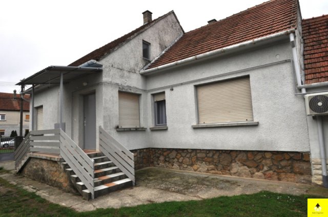 Kiadó családi ház, albérlet, Bükön 200 E Ft / hó, 5 szobás