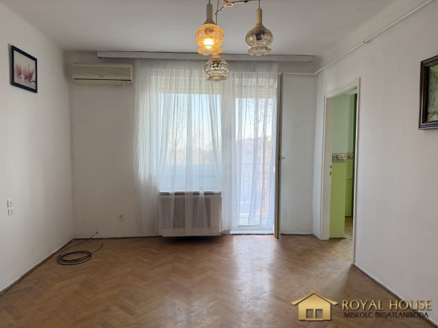 Eladó téglalakás, Mezőkövesden, Gróf Zichy János utcában