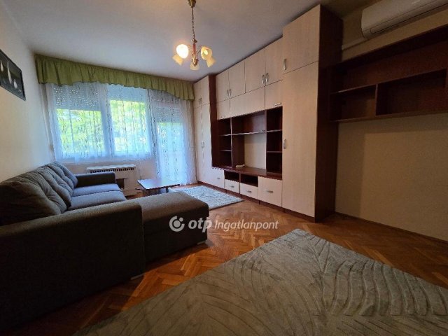 Kiadó téglalakás, albérlet, Debrecenben 220 E Ft / hó, 2 szobás