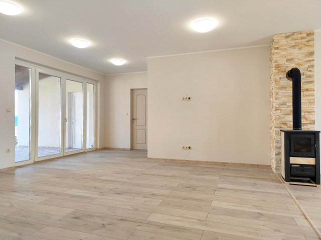 Eladó családi ház, Vörsön 110 M Ft, 4 szobás
