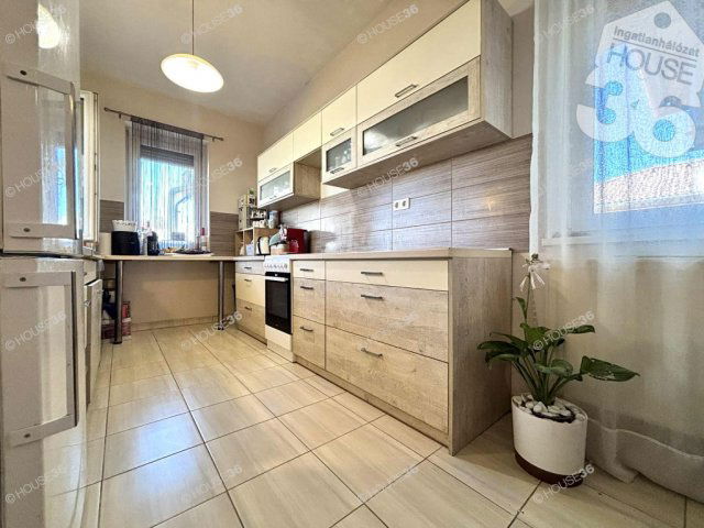 Eladó családi ház, Ballószögön 84.99 M Ft, 4 szobás