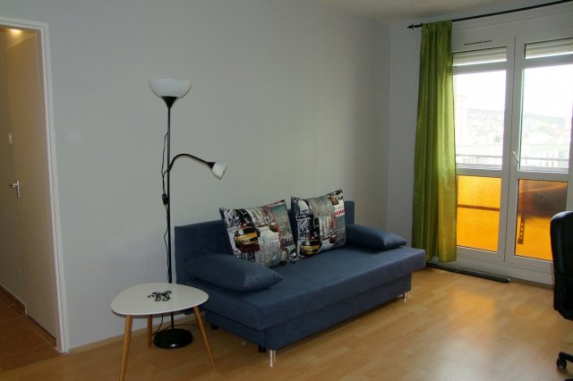 Kiadó panellakás, albérlet, Pécsett, Szigeti úton 160 E Ft / hó