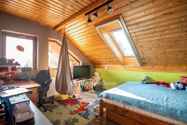 Eladó családi ház, Fóton 165.5 M Ft, 6 szobás