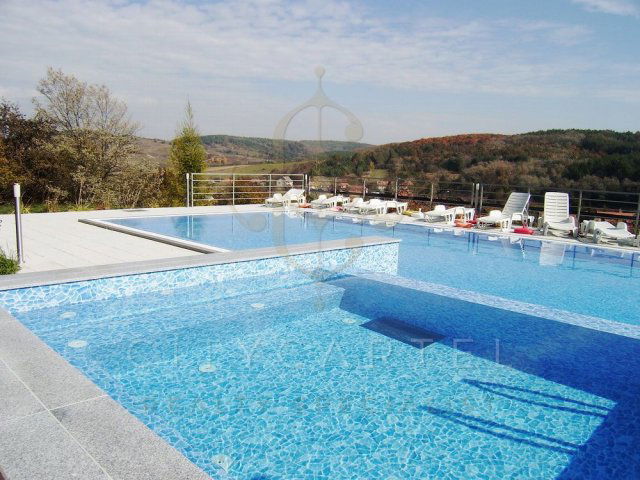 Eladó hotel, Szilvásváradon 282.1 M Ft, 14 szobás