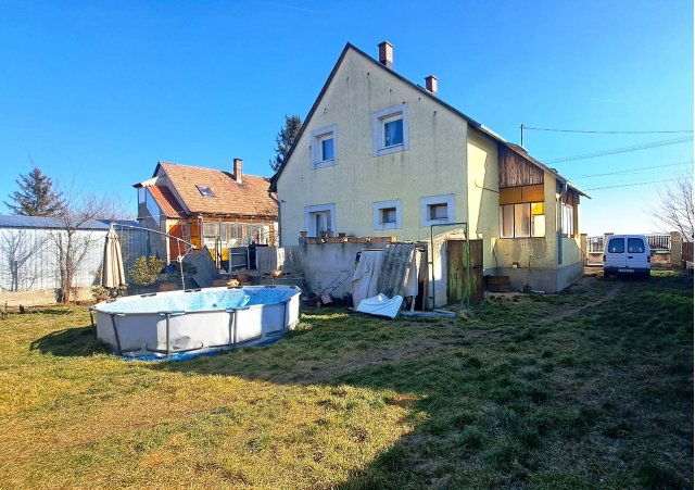 Eladó családi ház, Berhidán 49.9 M Ft, 5 szobás