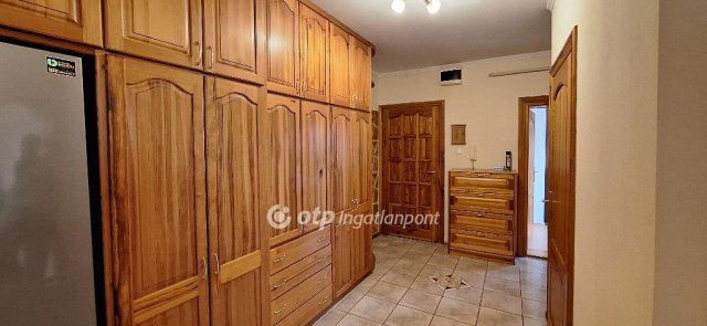 Eladó téglalakás, Nagykovácsiban 110 M Ft, 2+1 szobás