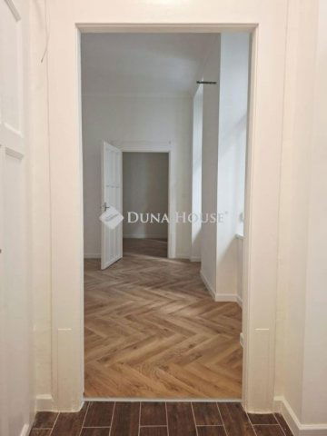 Eladó téglalakás, Budapesten, I. kerületben 109.9 M Ft, 3 szobás