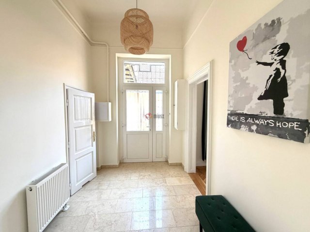 Eladó téglalakás, Budapesten, VI. kerületben 125 M Ft, 3 szobás