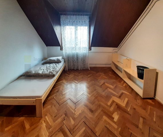 Kiadó téglalakás, albérlet, Szegeden, Szent Ferenc utcában