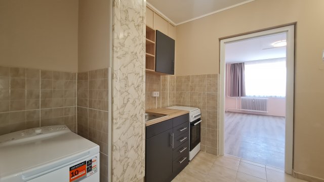 Kiadó panellakás, albérlet, Dunaújvárosban 120 E Ft / hó