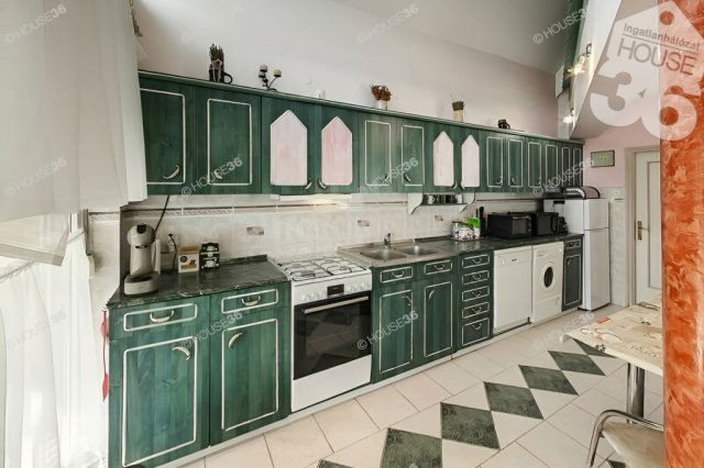 Eladó családi ház, Kecskeméten 135.9 M Ft, 4 szobás