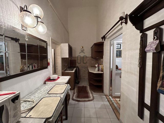 Eladó téglalakás, Budapesten, VI. kerületben 65 M Ft, 2 szobás