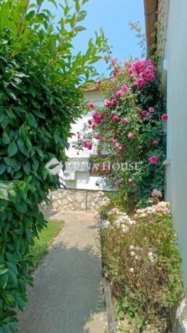 Eladó családi ház, Bólyban 58 M Ft, 6 szobás