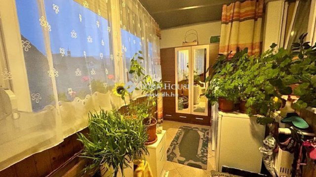 Eladó téglalakás, Kőszegen 46 M Ft, 4 szobás