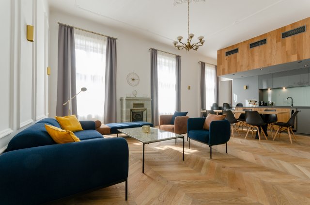 Kiadó téglalakás, albérlet, VI. kerületben, Andrássy úton