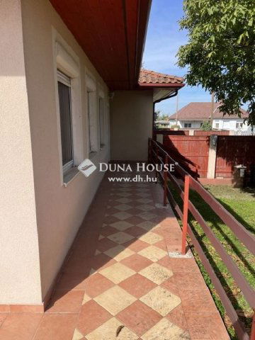 Eladó családi ház, Úrhidán 125 M Ft, 3 szobás