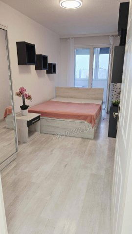 Eladó panellakás, Budapesten, III. kerületben, Szentendrei úton