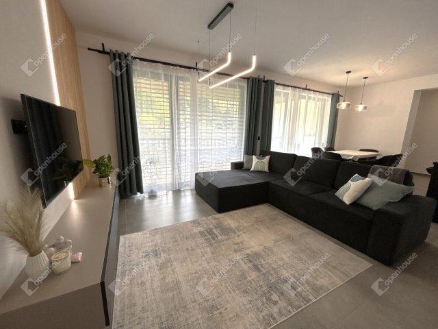 Eladó családi ház, Győrújbaráton 139.9 M Ft, 4 szobás