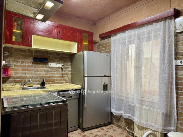 Eladó családi ház, Debrecenben 39 M Ft, 2 szobás