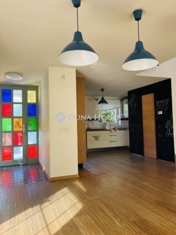 Eladó családi ház, Budapesten, II. kerületben 170 M Ft, 5 szobás