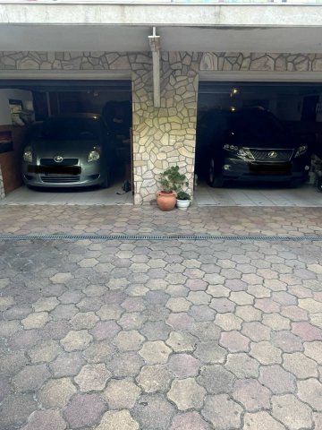 Eladó családi ház, Miskolcon 150 M Ft, 6 szobás